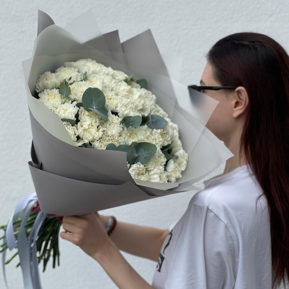 Белая гвоздика 🥥