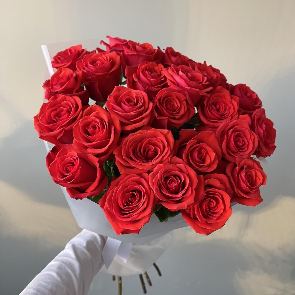 25 алых роз Нина