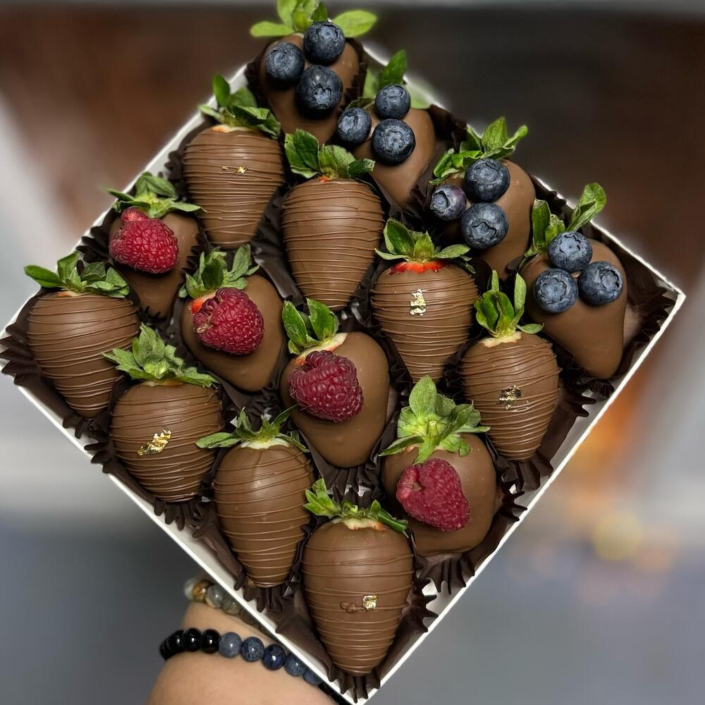 Клубника в шоколаде набор 🍓16 шт