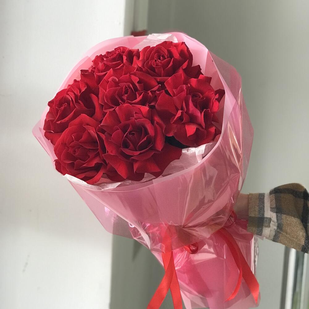 7 красных французских роз Buket flowers