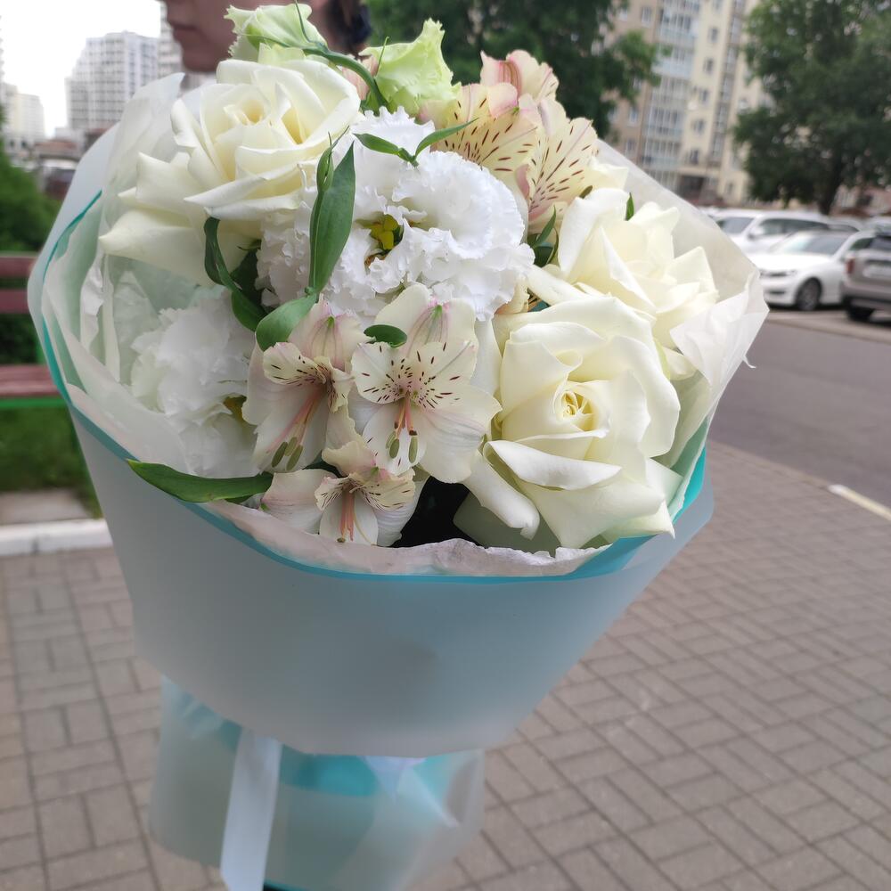 Букет из белых роз Тиффани