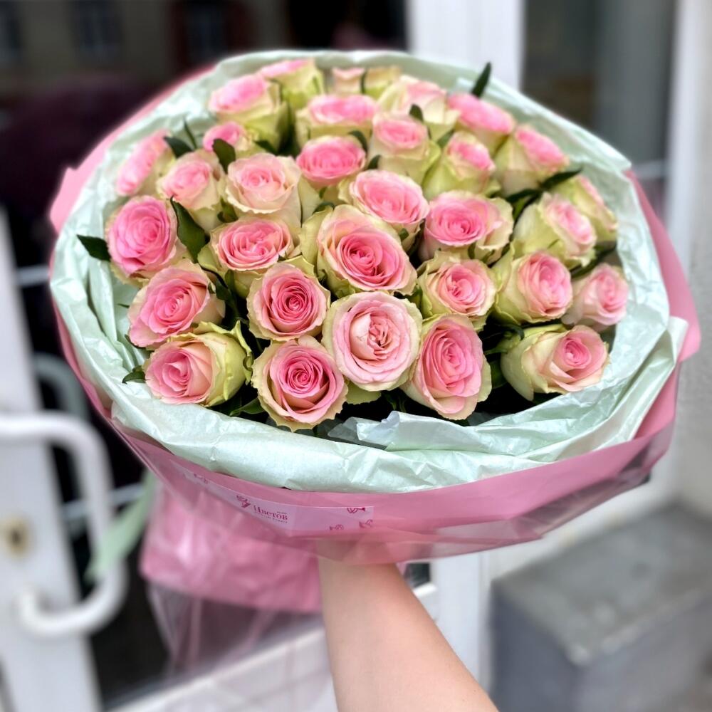 Розовый букет розы Фешн гёрл 31 штук