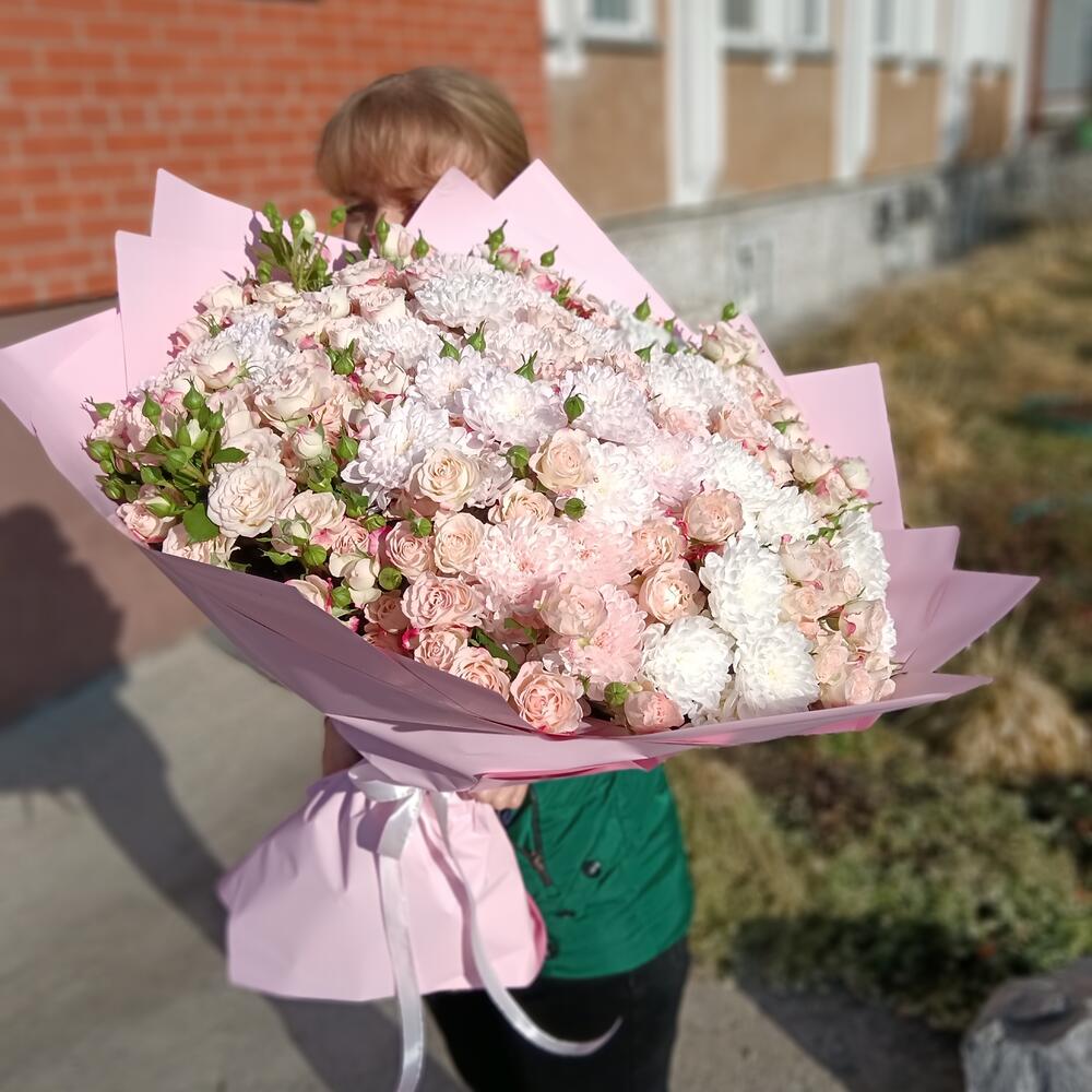 Кустовые розы и хризантемы Алтай