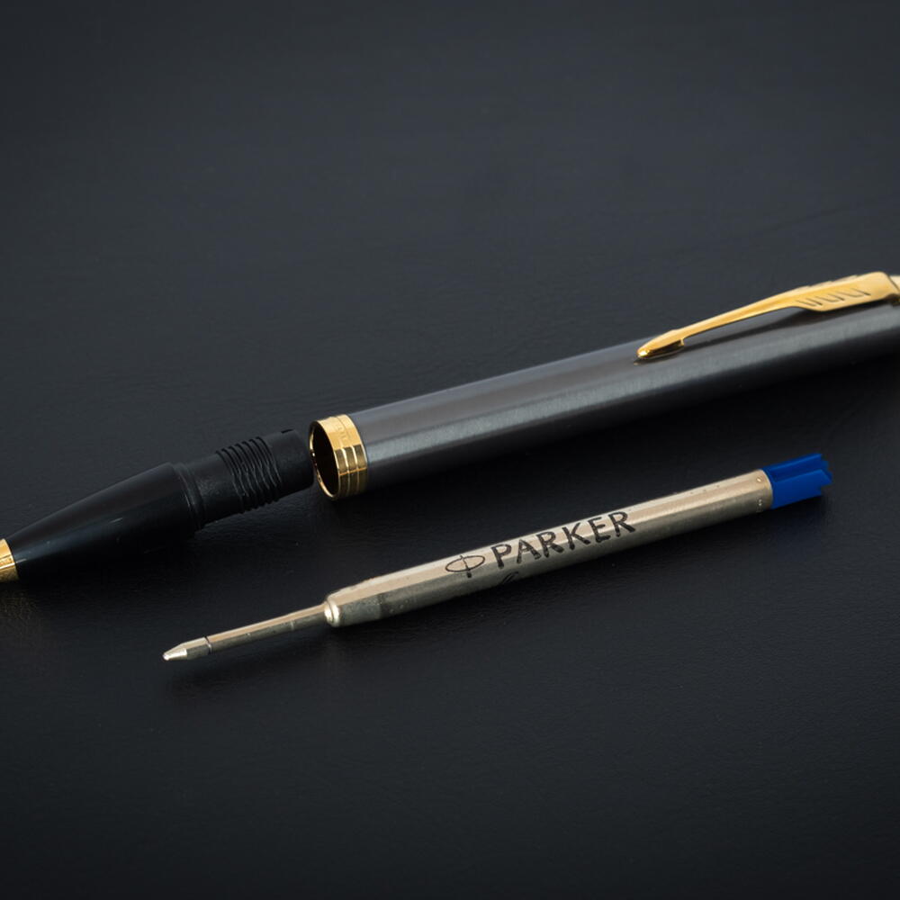 Ручка шариковая Parker IM Premium Grey Core GT