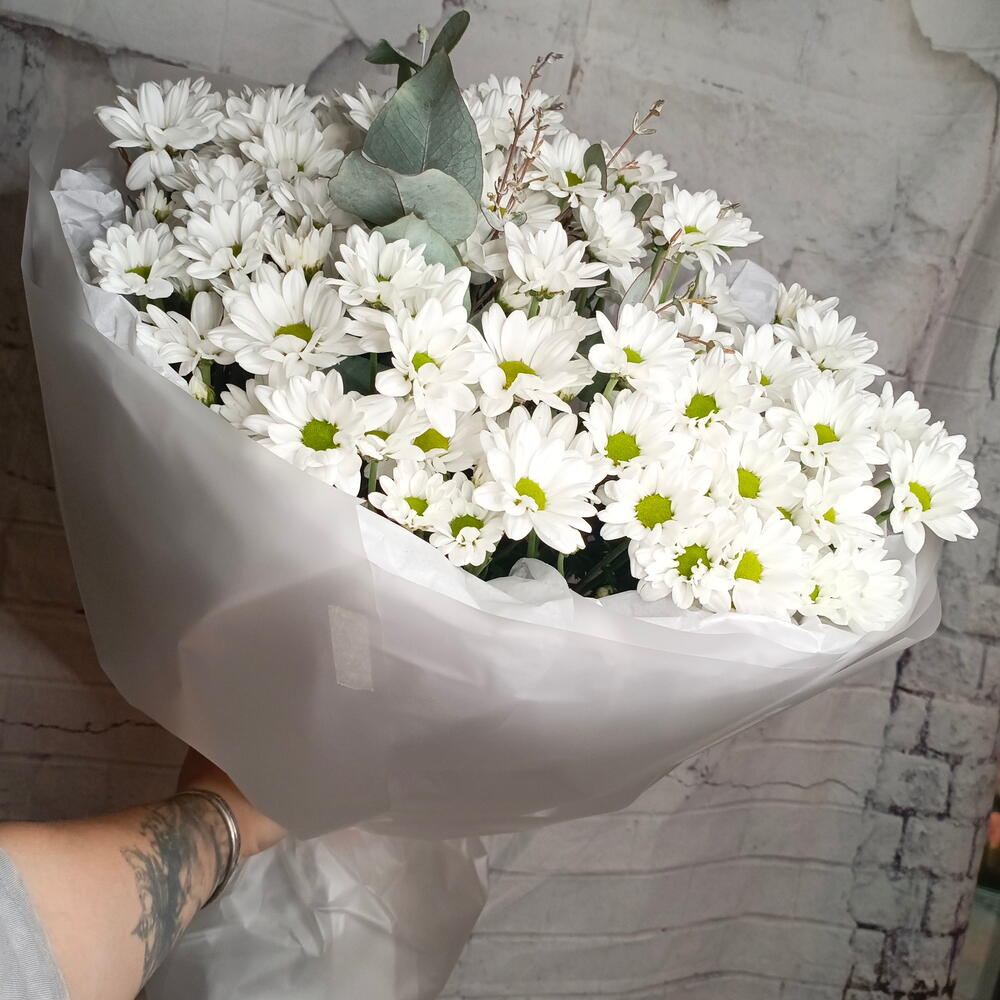 Букет с хризантемой ромашковой 🌷