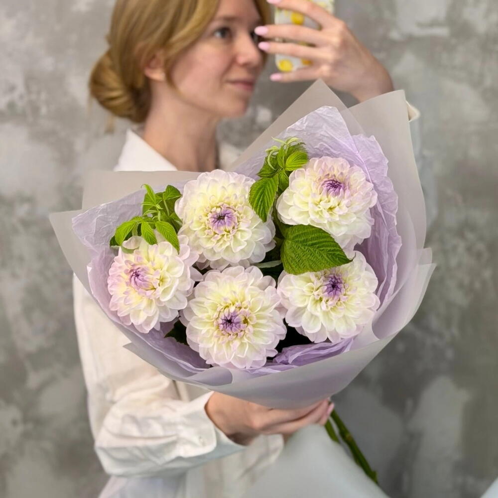 Букет георгины