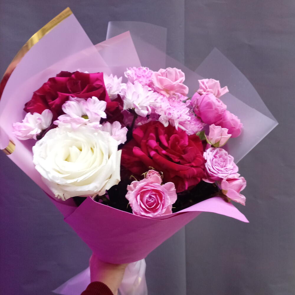 Букет с розами 🌹🌸