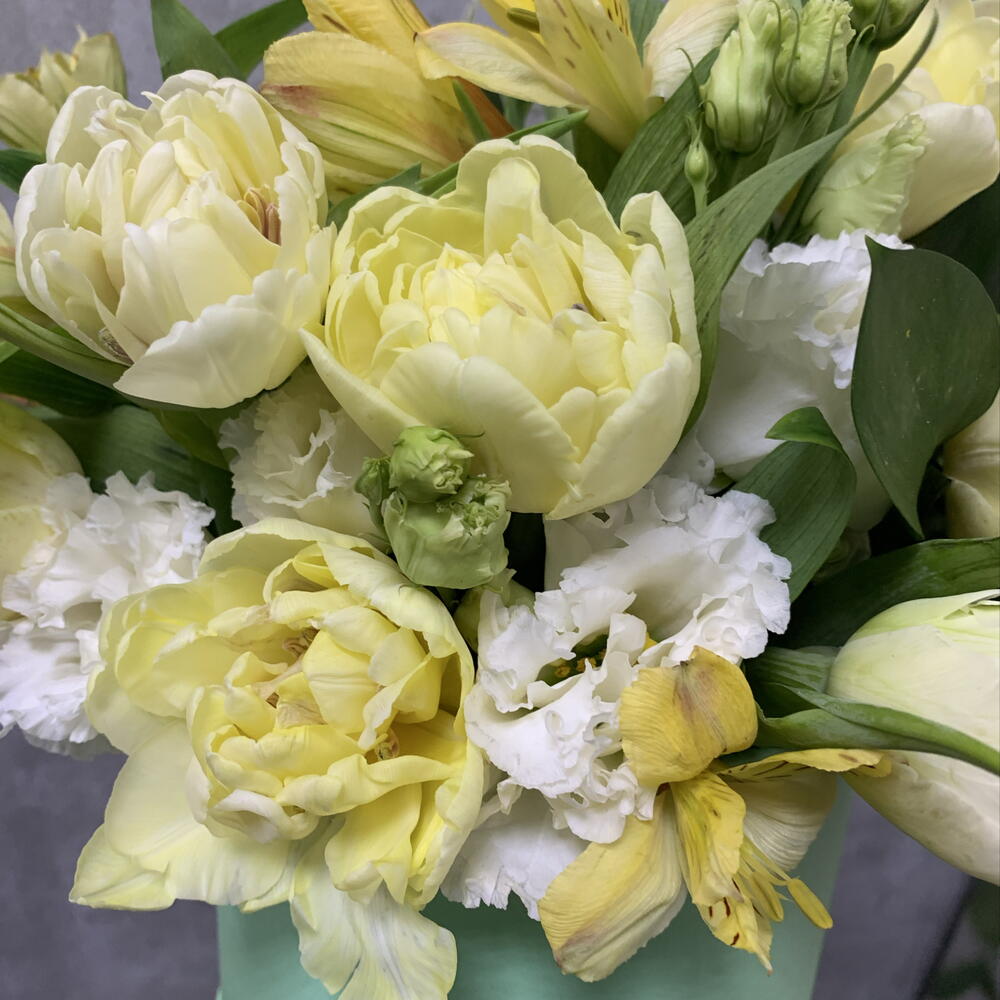 Композиция с тюльпанами 🌷