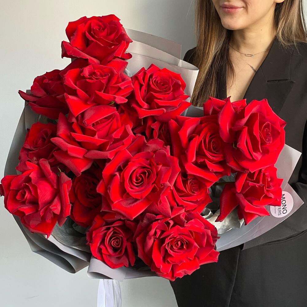 Букет из красных роз