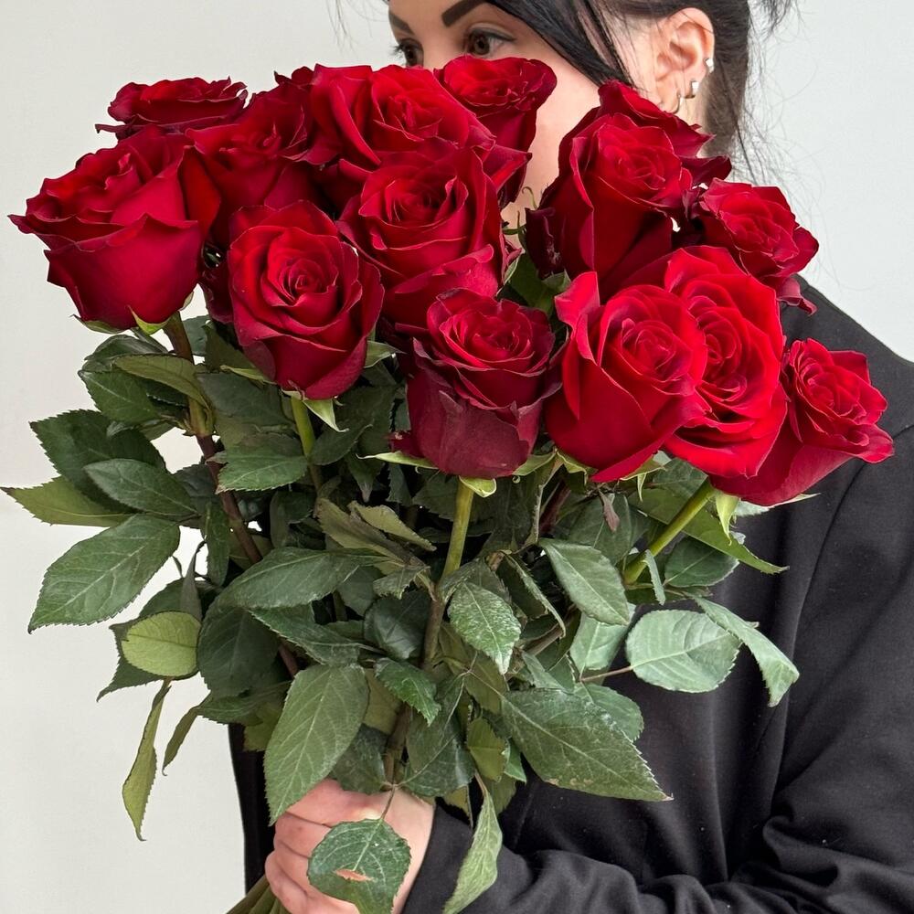 Красные розы импорт 🌹Элегантный поцелуй🌹