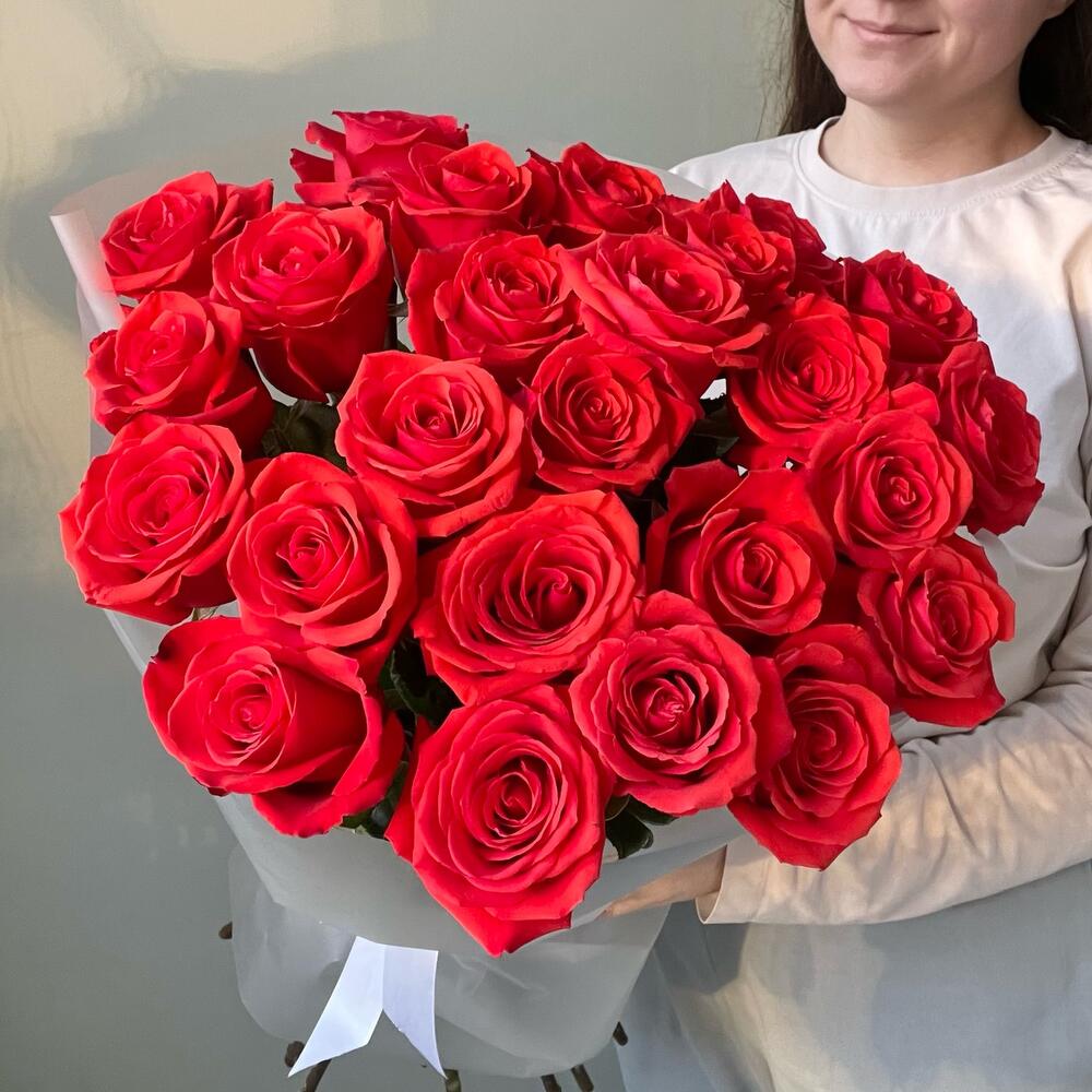 25 алых роз Нина