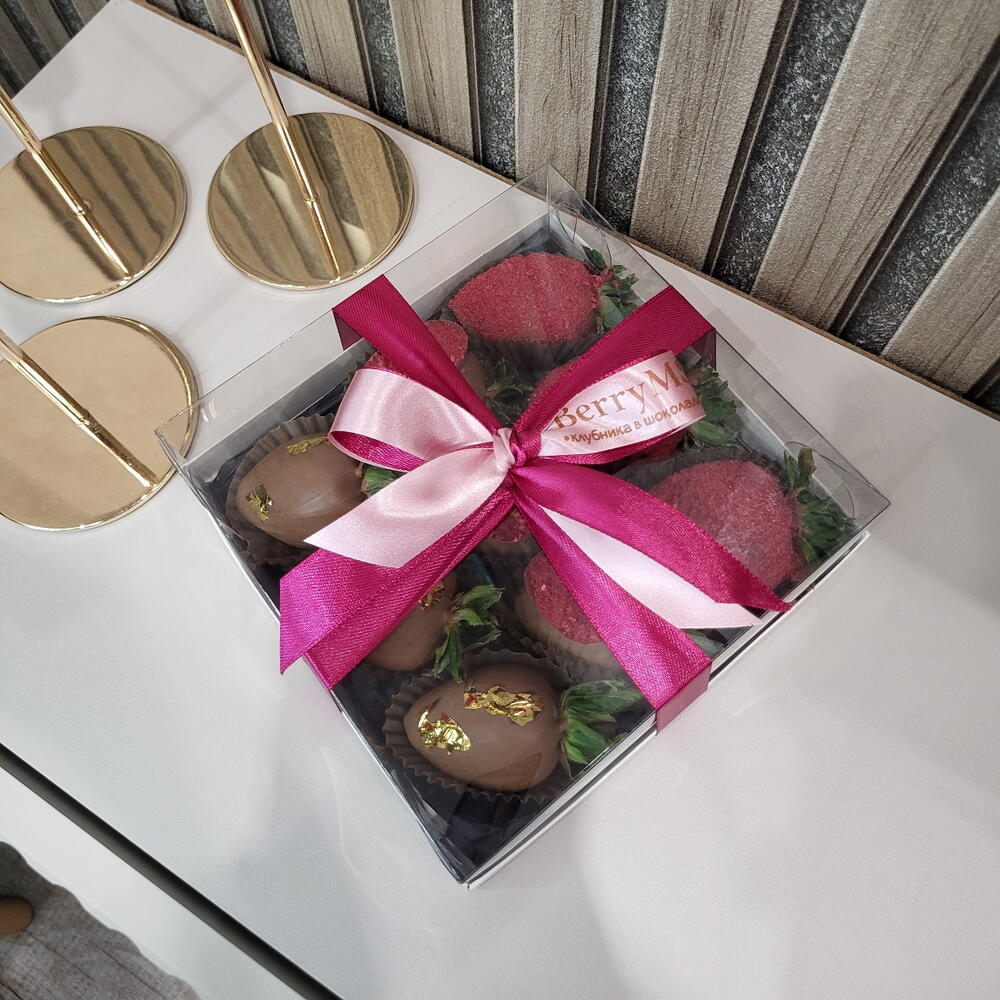 Chocolate-covered strawberry Velvet set
