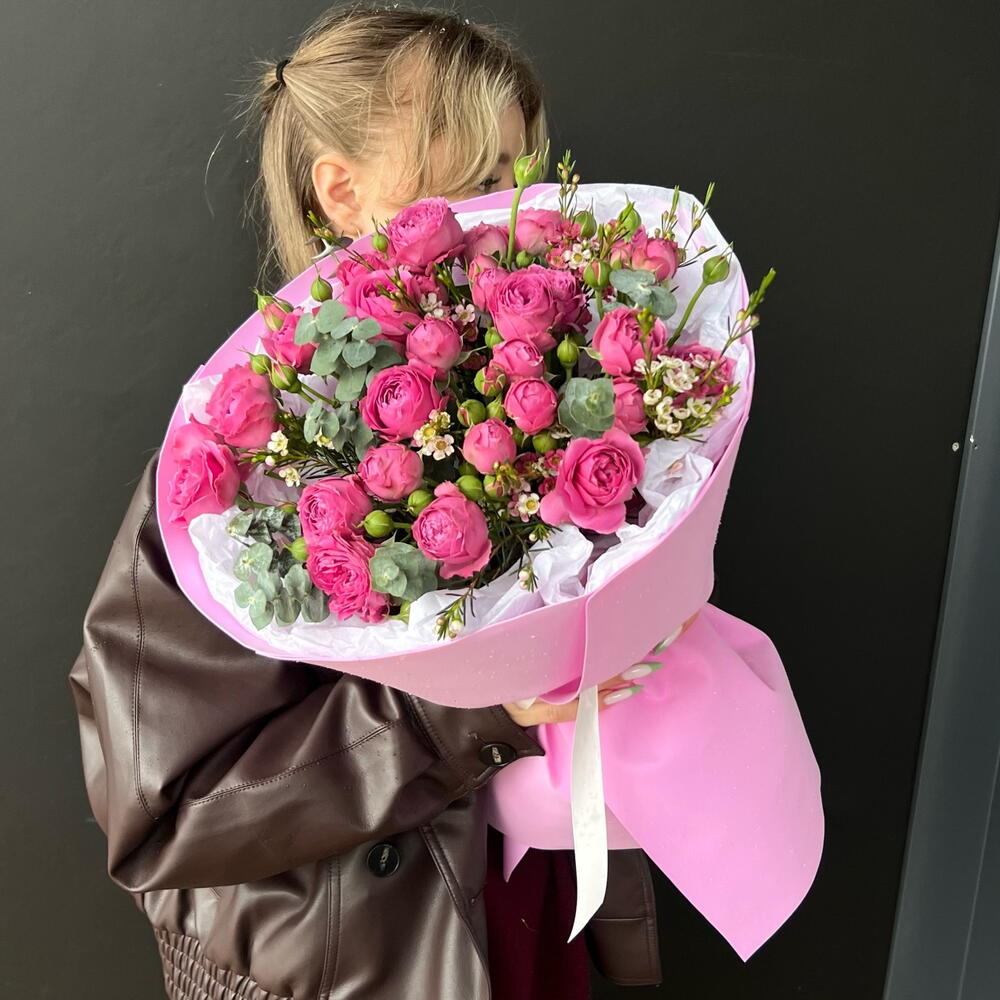Букет кустовых роз