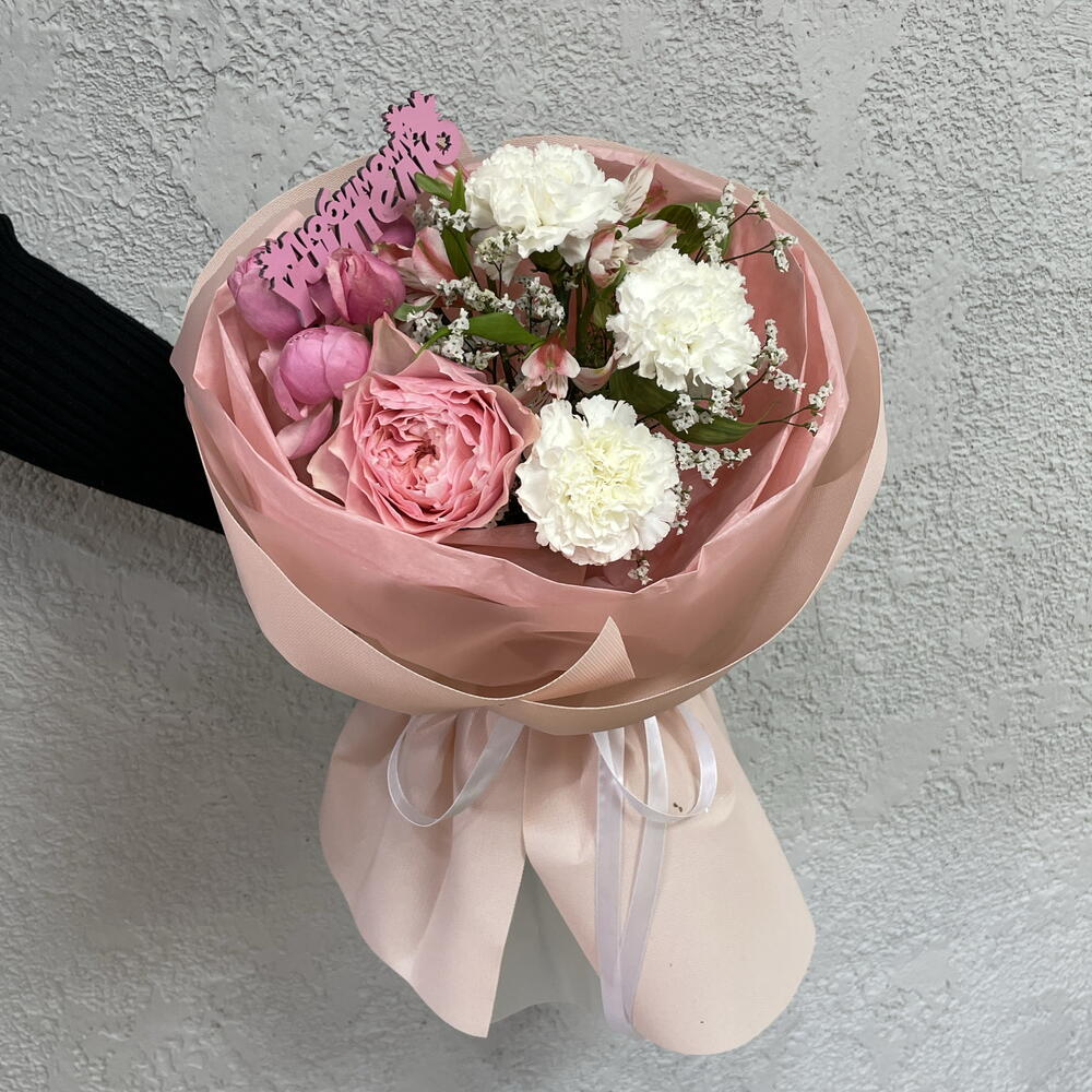 1 сентября! Букет из диантуса, розы, лимониума и альстромерии с топпером 💐