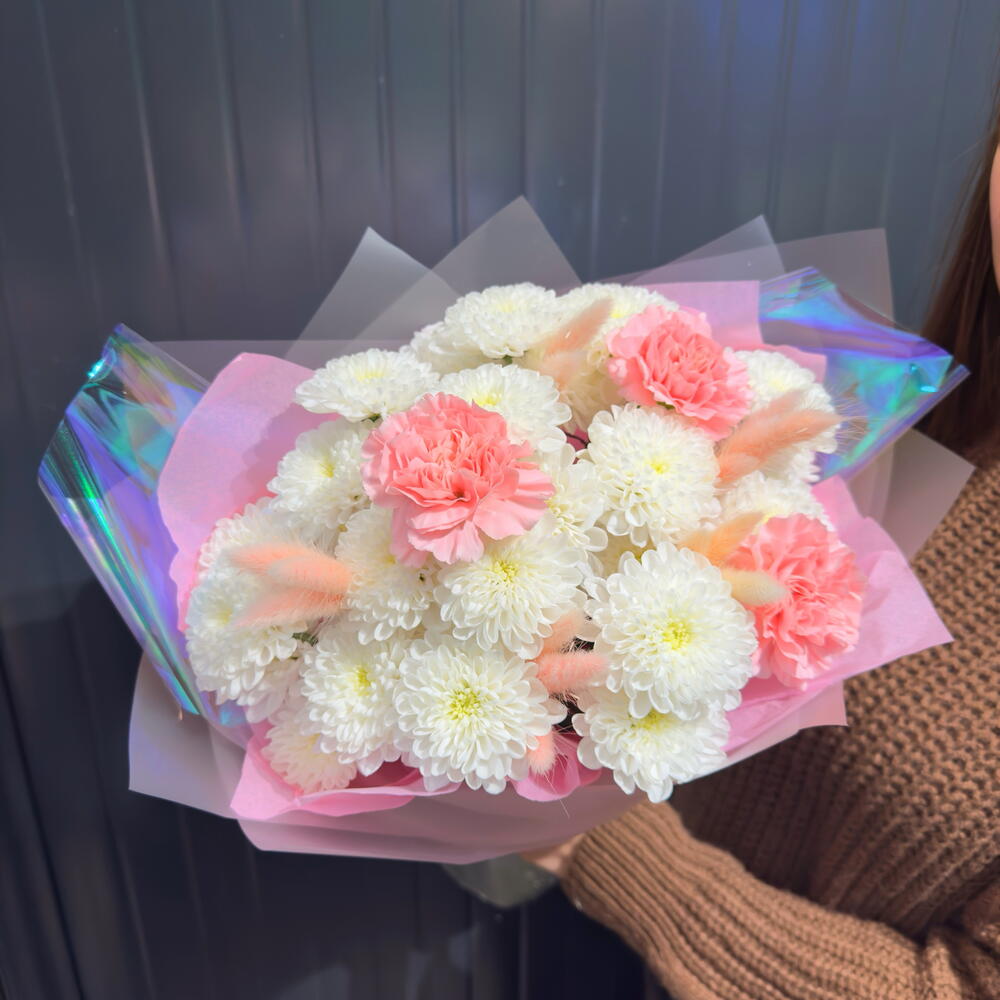 Букет для девушки 💖 в сверкающей упаковке