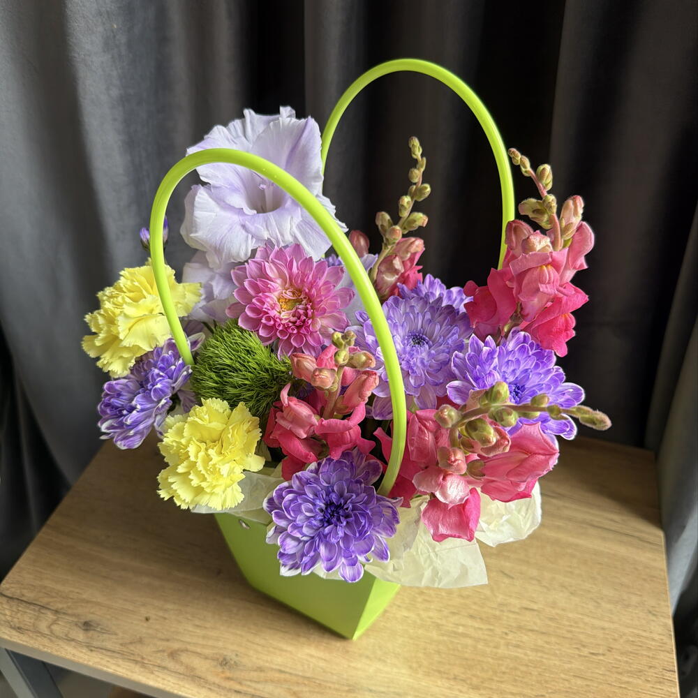 Цветы в сумочке 🌸🩷