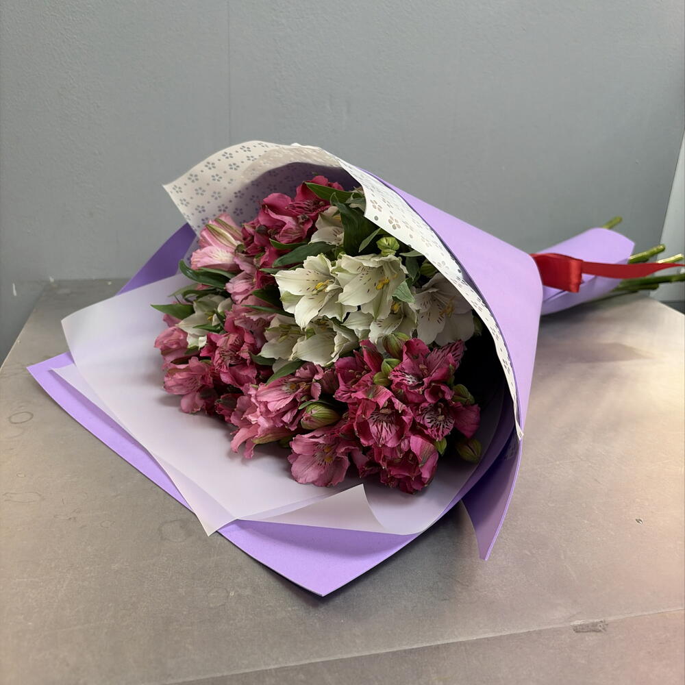 Букет из 9 альстромерий 💜🩷💛