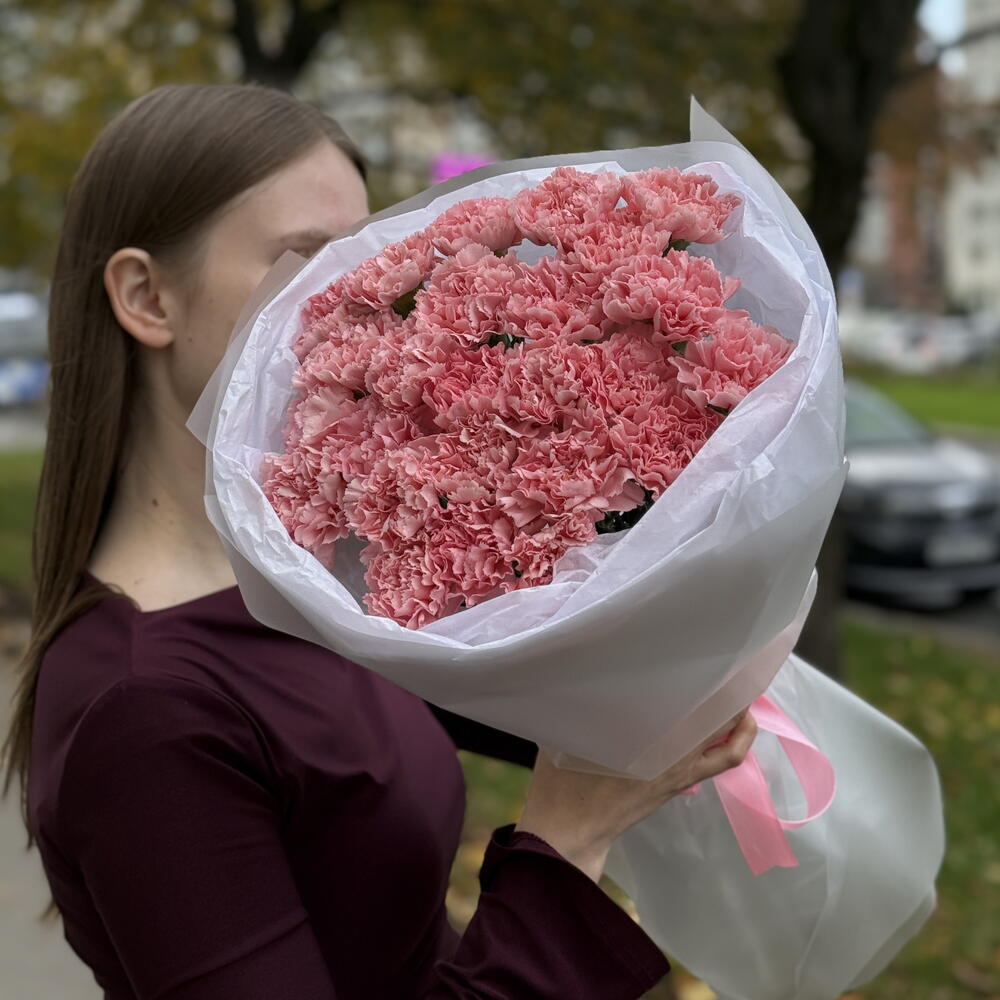 🌙 «Свидание при луне: монобукет из розовых диантусов» 🌸в матовой стильной упаковке 💐