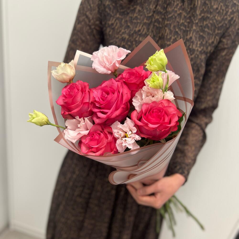 Розы Лола с эустомой, Цветы и подарки в Твери, купить по цене 2190 руб ...