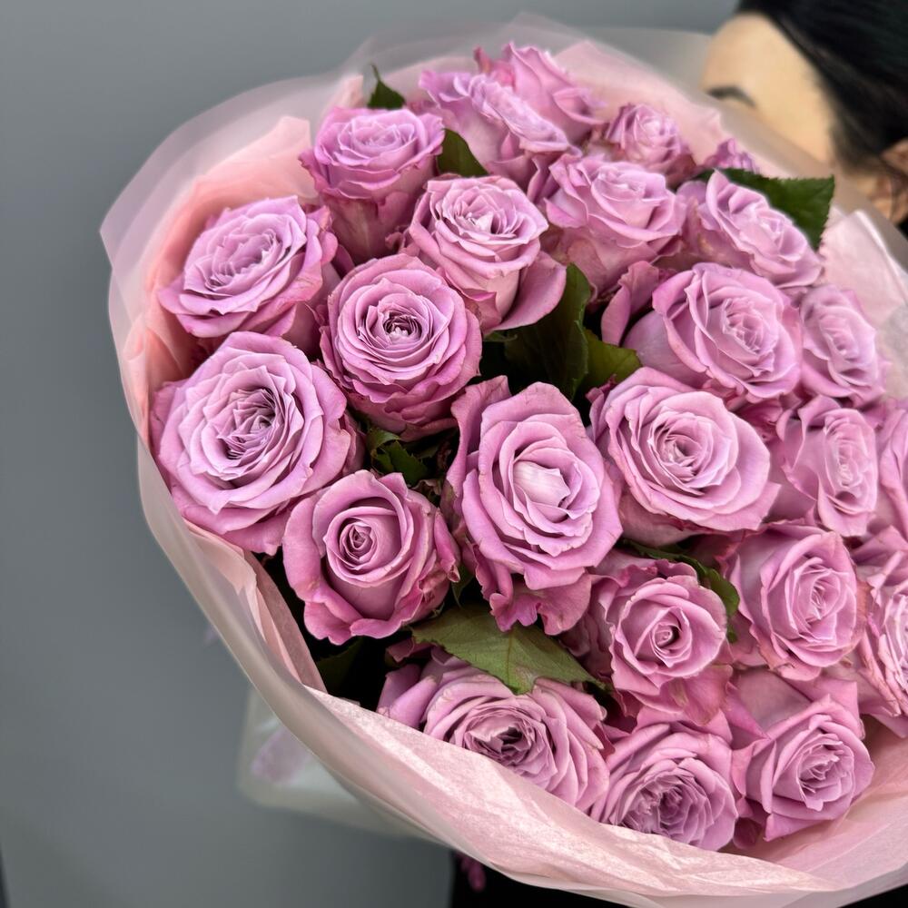 Lavender Kiss - Моно-букет из 25 роз нежно-сиреневого оттенка 💜