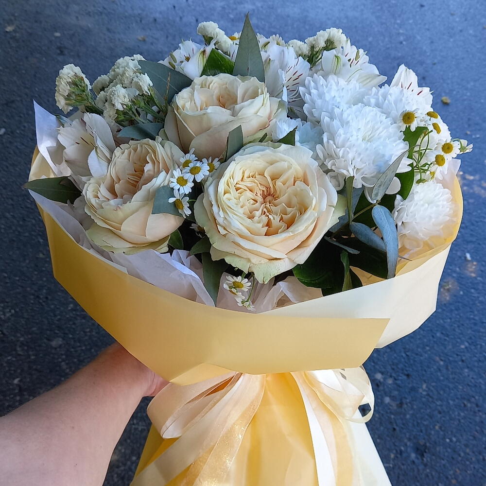LOVE GARDEN букет с пионовидными розами