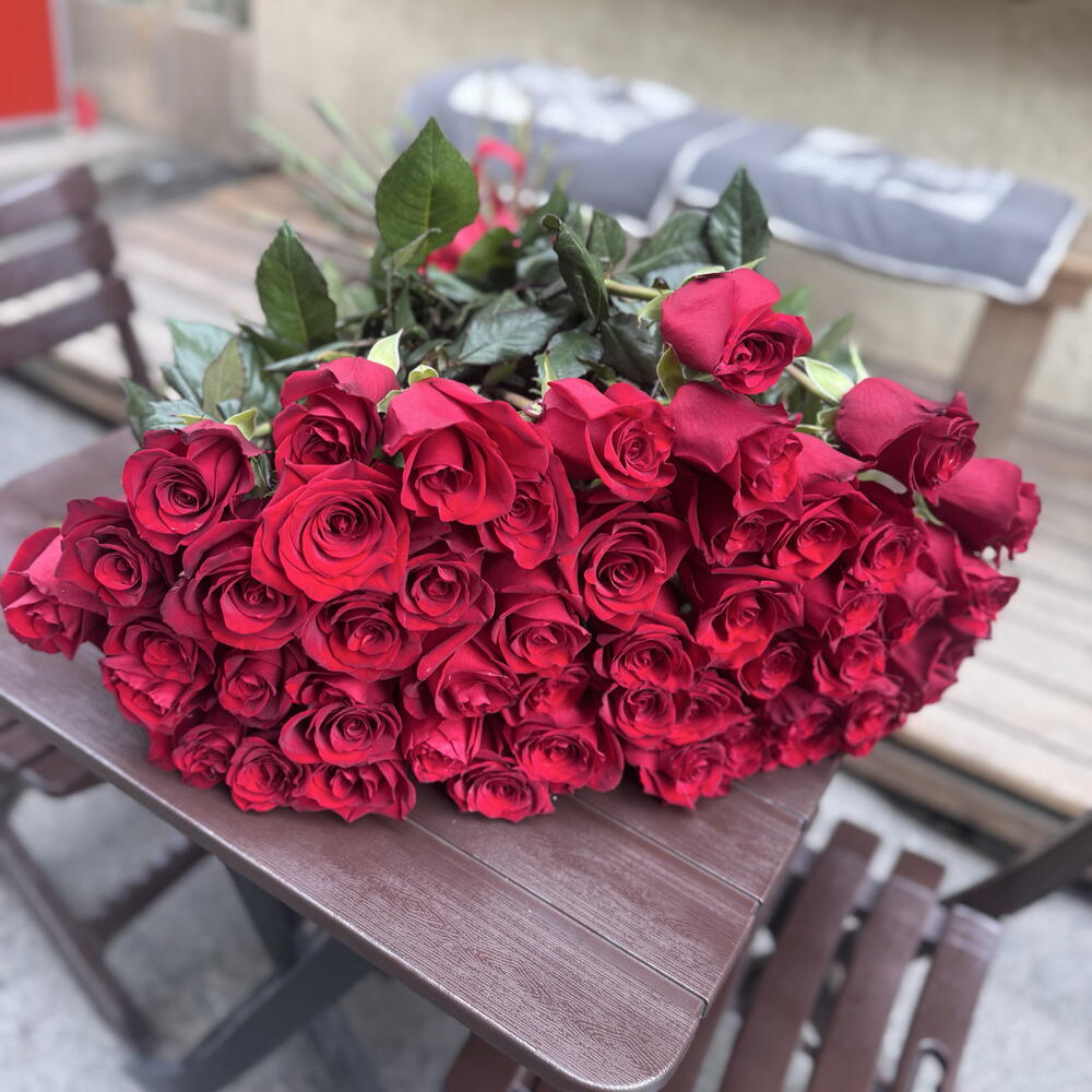 51 роза (90 см)