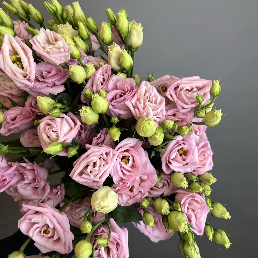 Монобукет 7 лизиантусов 🌸