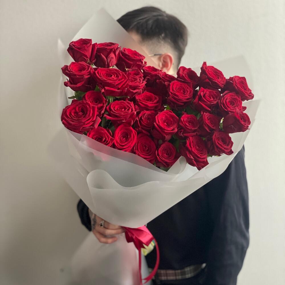 Букет из шикарной красной розы