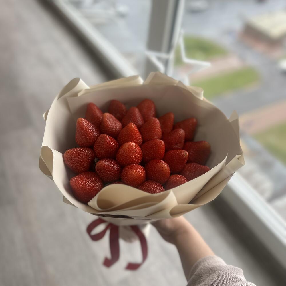 Букет из свежей клубники