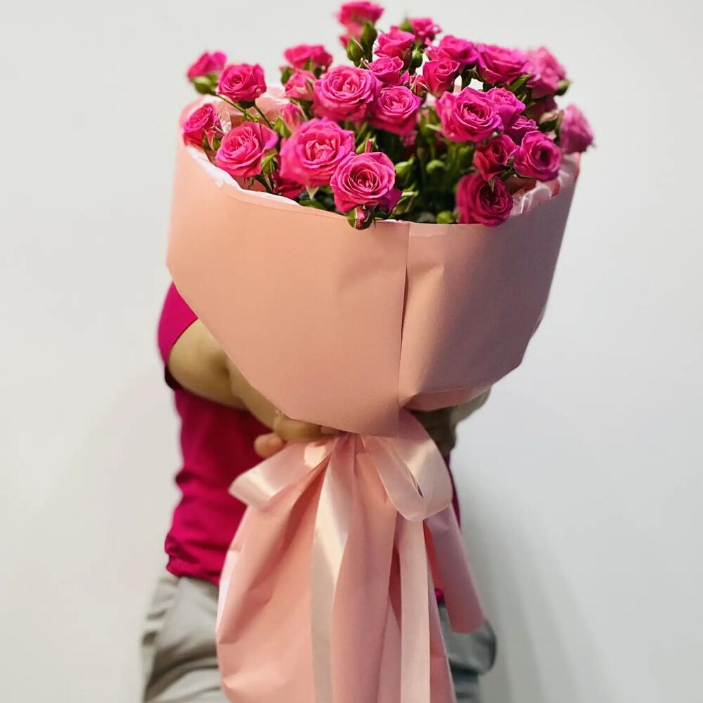 Лидия букет кустовых роз💗💗💗