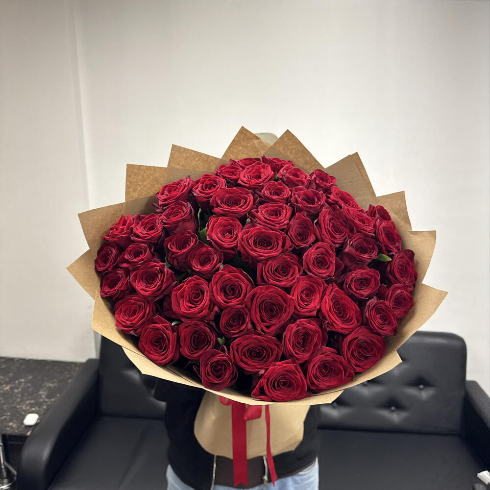 Красные розы 🌹🌹🌹
