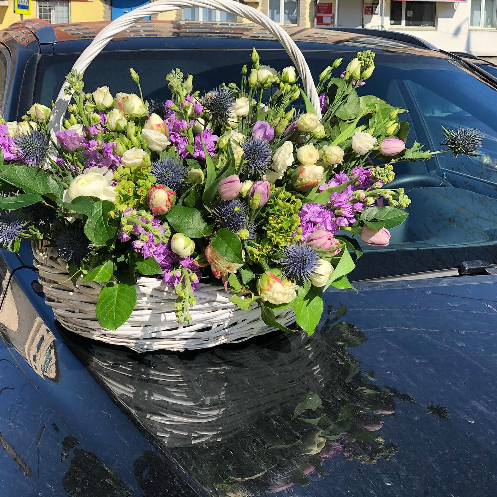 Flower Basket Instead Of A Thousand Words 45000 Rub Delivery In 60 Min Flowwow Flower Delivery V Moskve