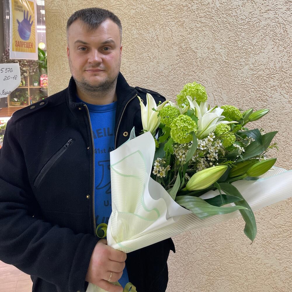 Букет с лилией