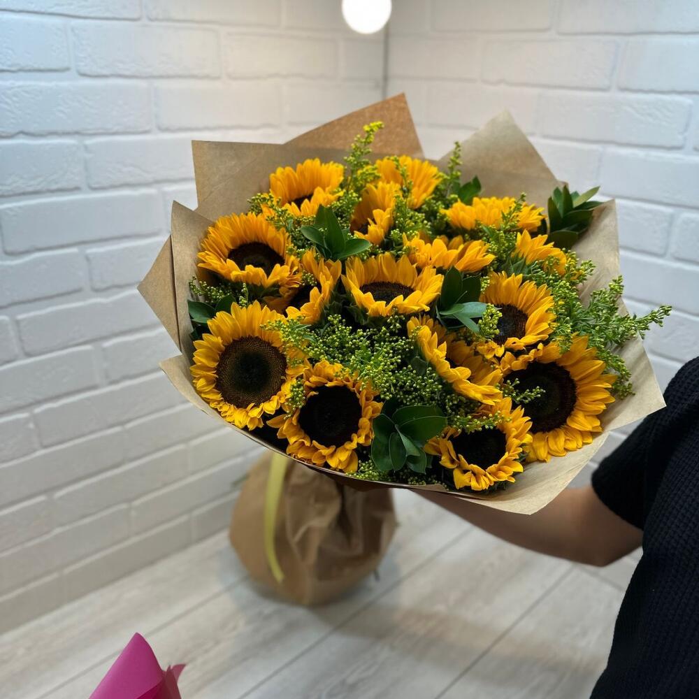 Букет из 15 подсолнухов Солнышко🌞