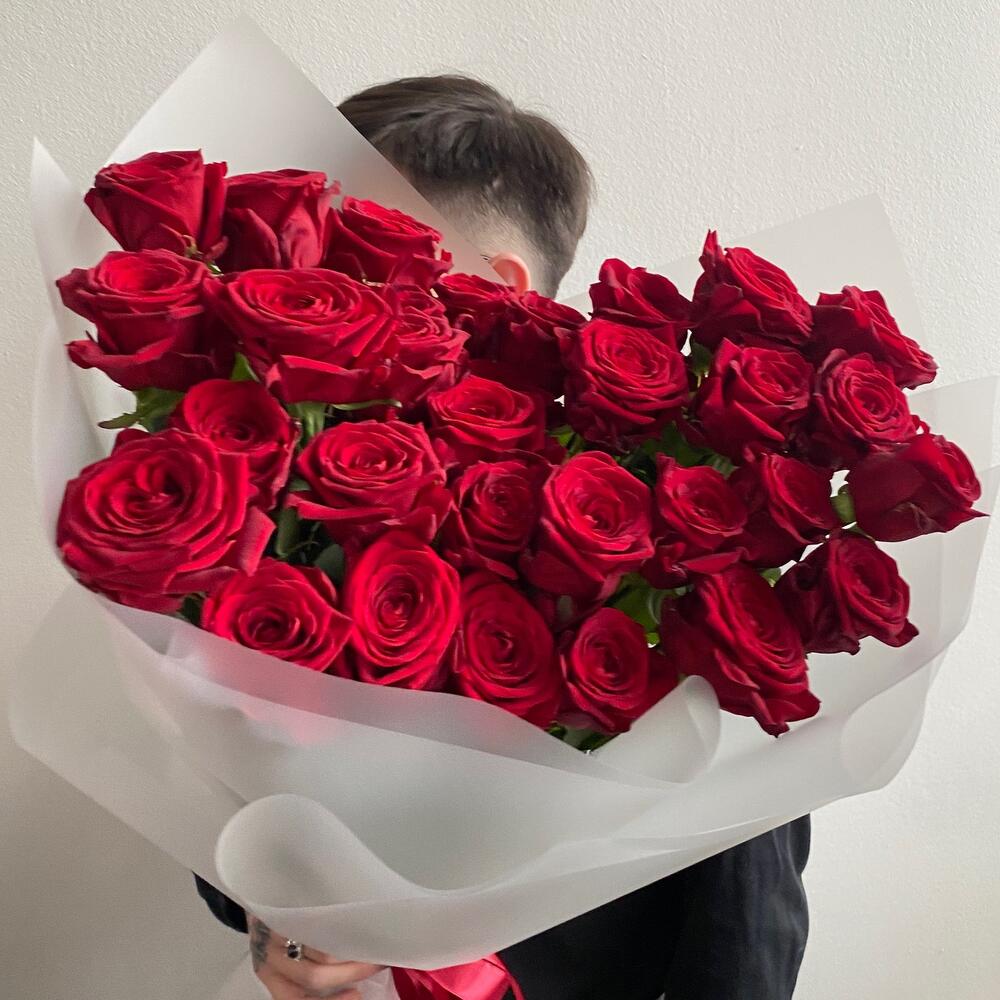 Букет из шикарной красной розы