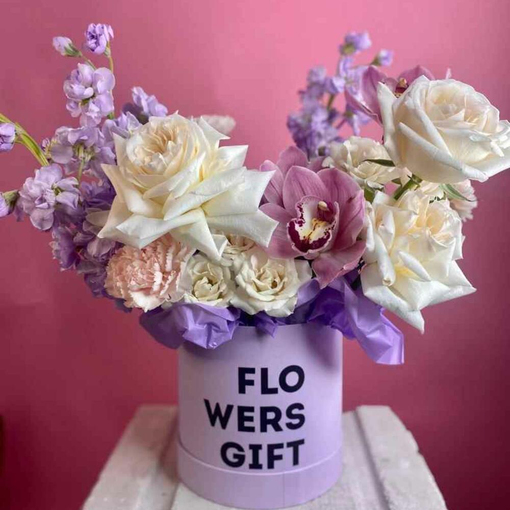 🌹 Коробка Flowersgift с цветами - 22