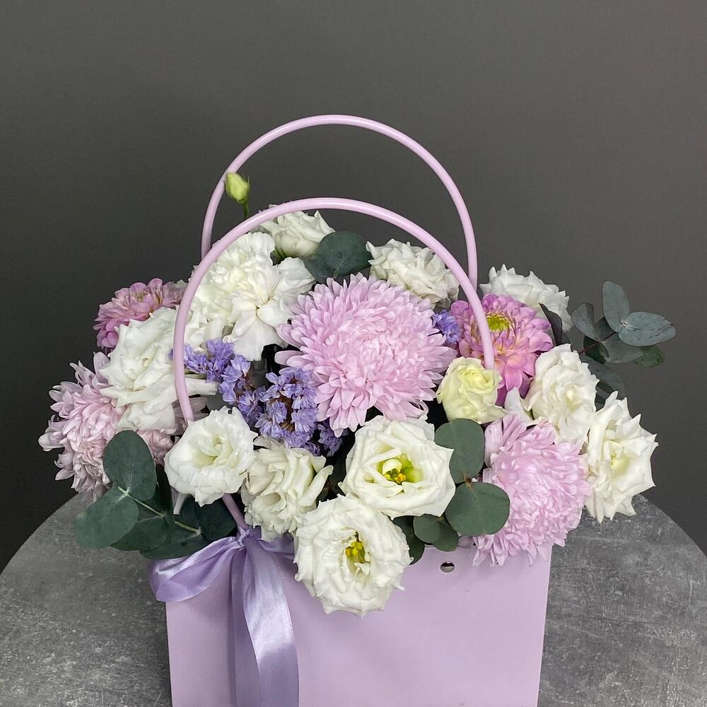 Сумочка с астрами и эустомой🌸💟