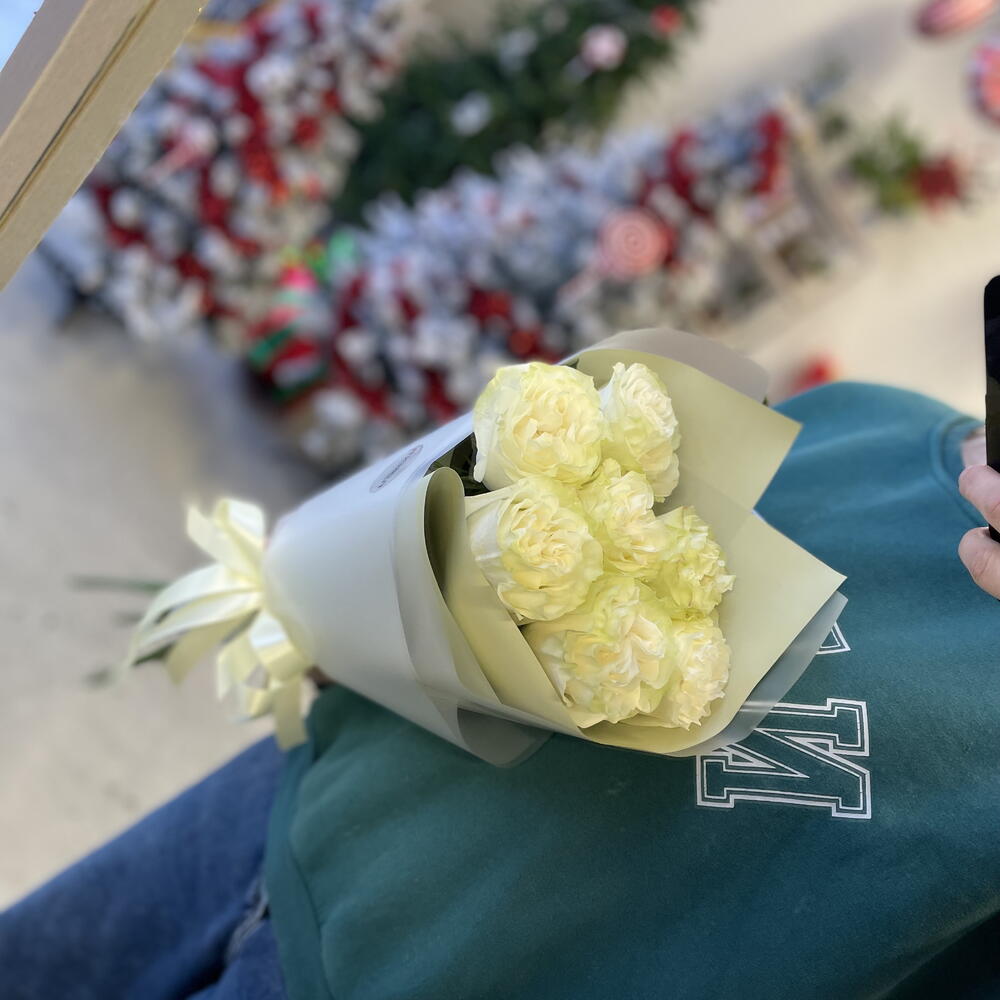 Букет с розой «мунстон»