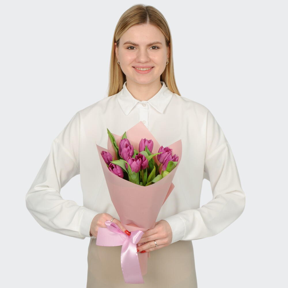 Букет из 9 лиловых тюльпанов