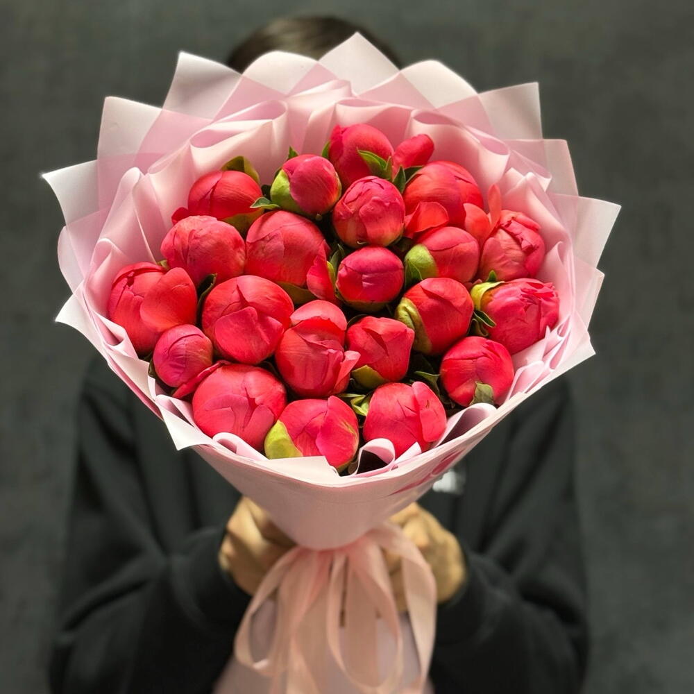 Коралловые пионы