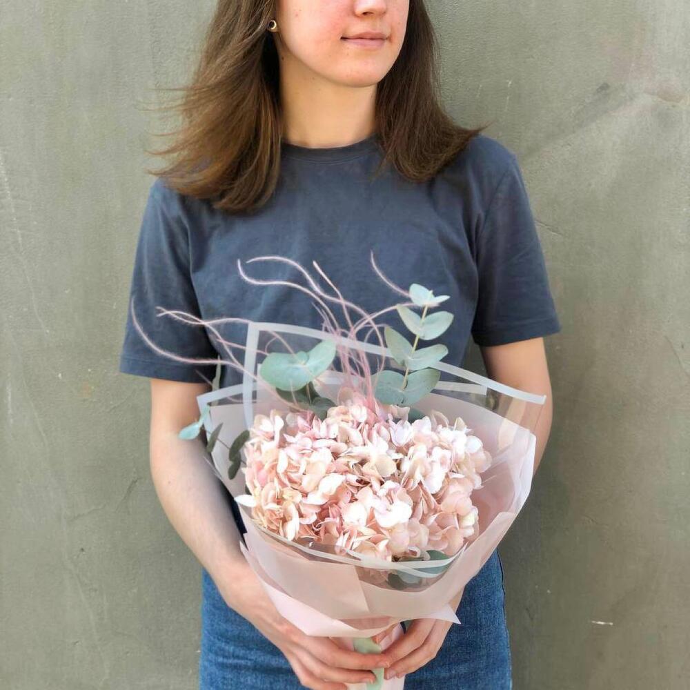 Гортензия с эвкалиптом и стифой, Цветы и подарки в Анапе, купить по ...