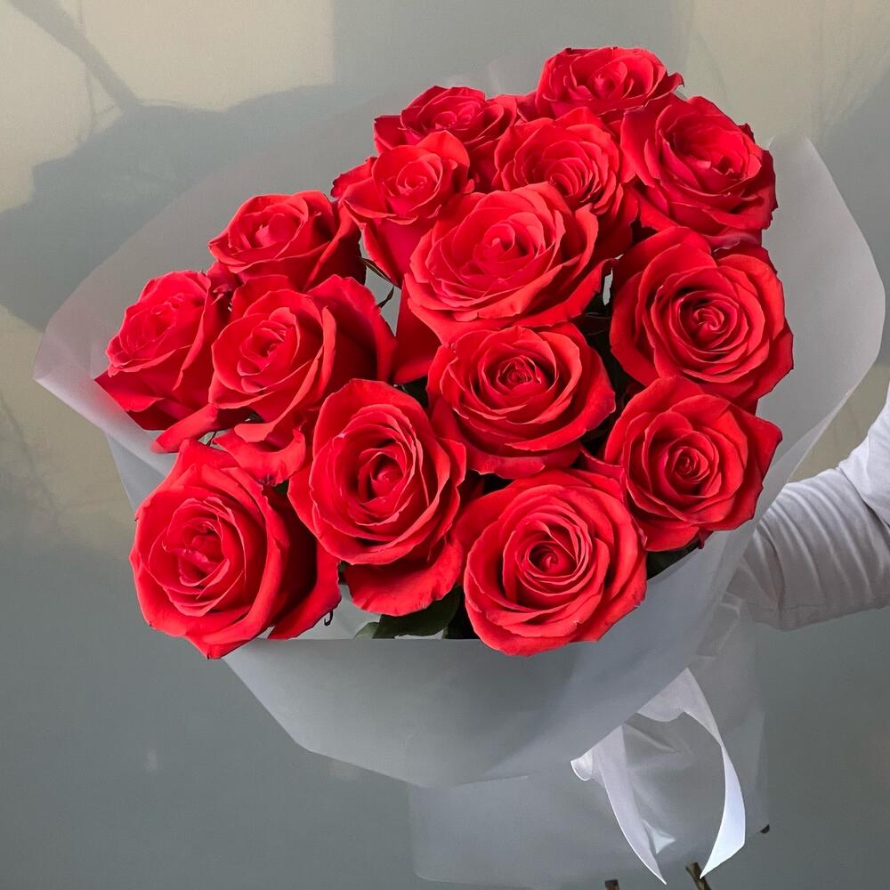 15 роз Нина