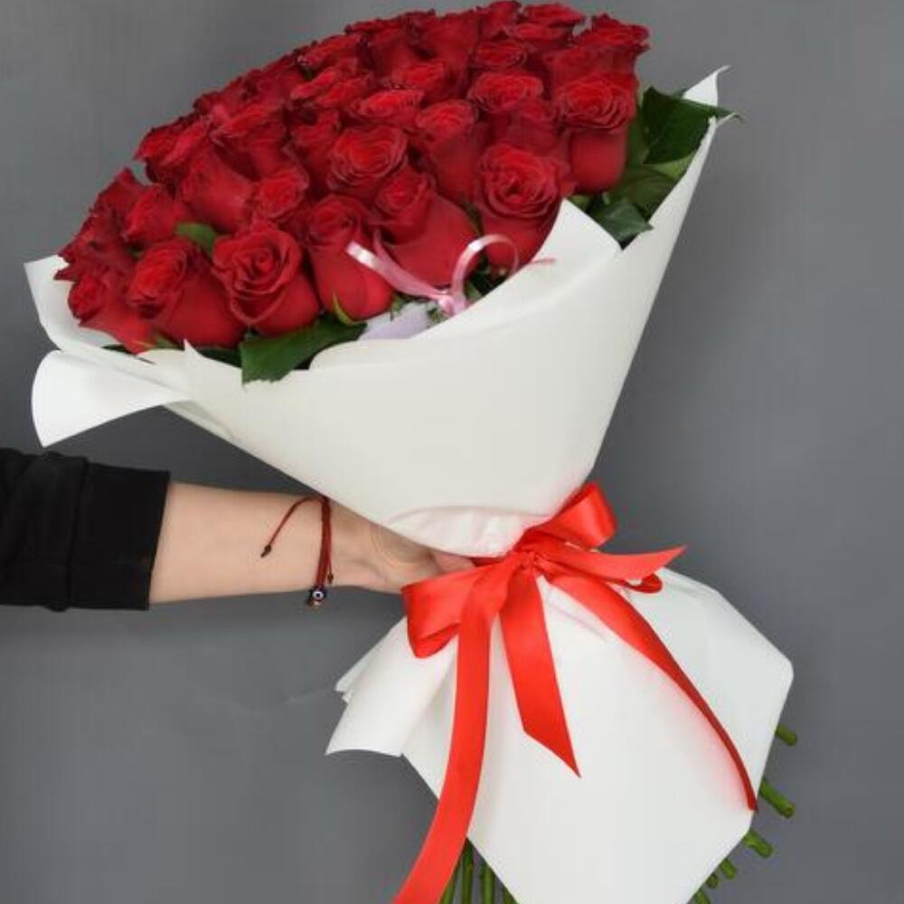 Букет ( 45 кенийских роз )