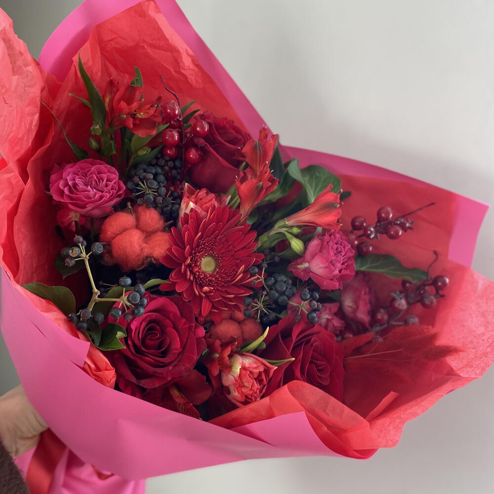 Яркий букет сердце