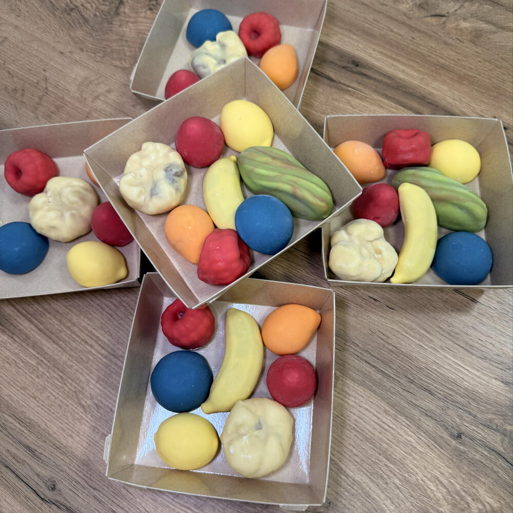 Molded desserts
