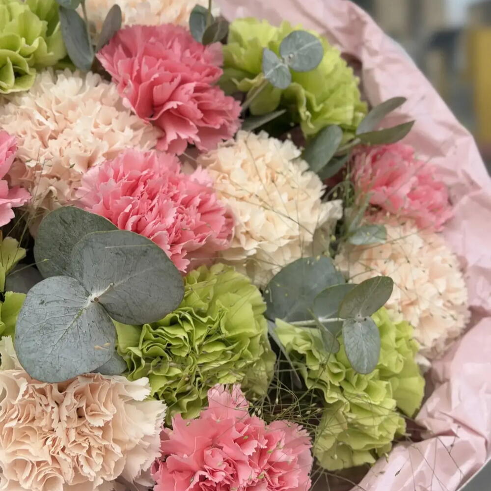 Хит продаж 🔥букет с стойкими диантусами и эвкалиптом🌸