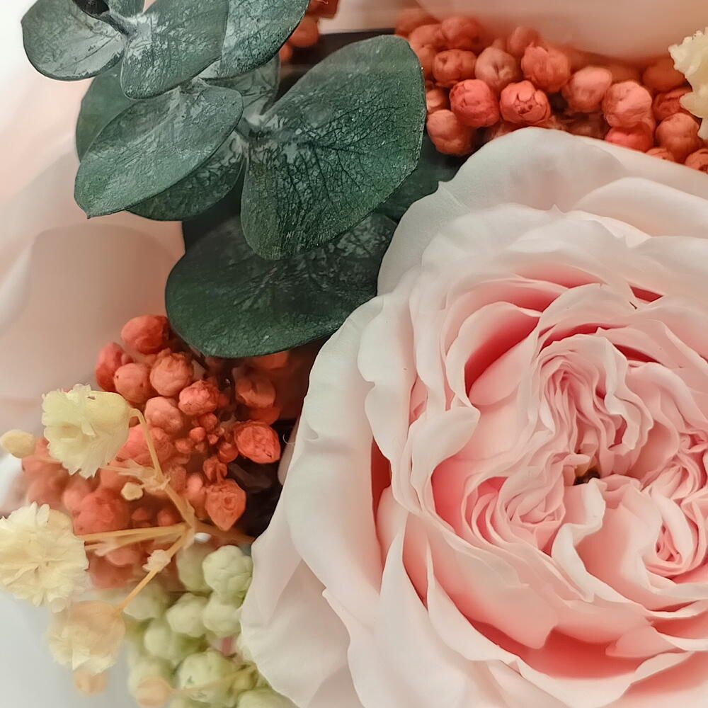 Натуральные пионы в стекле, вакуум (RF2.7000)