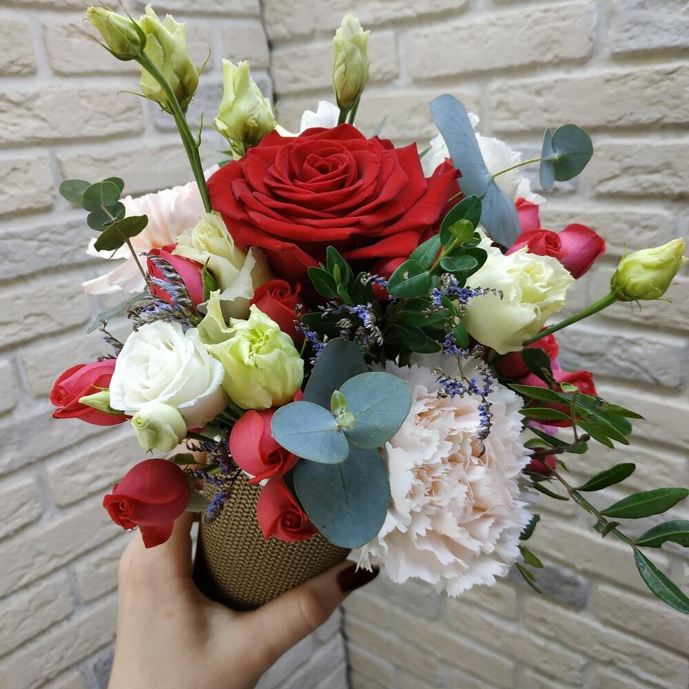 Цветы в стакане