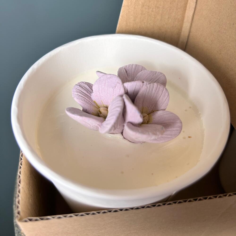 Подарочный набор Цветы+торт в стакане, Цветы и подарки Москва ...