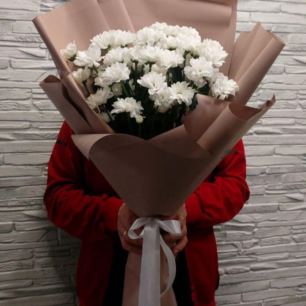 Букет  из 5 белых Хризантем